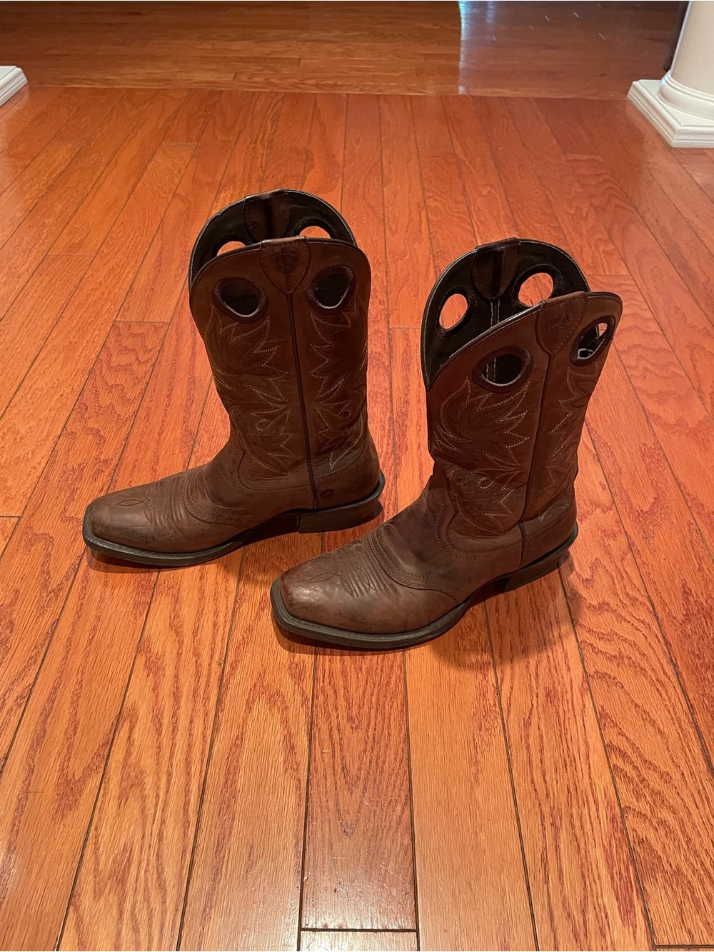Ariat Men's Brown Pull-On Western Boots with Circular Handles